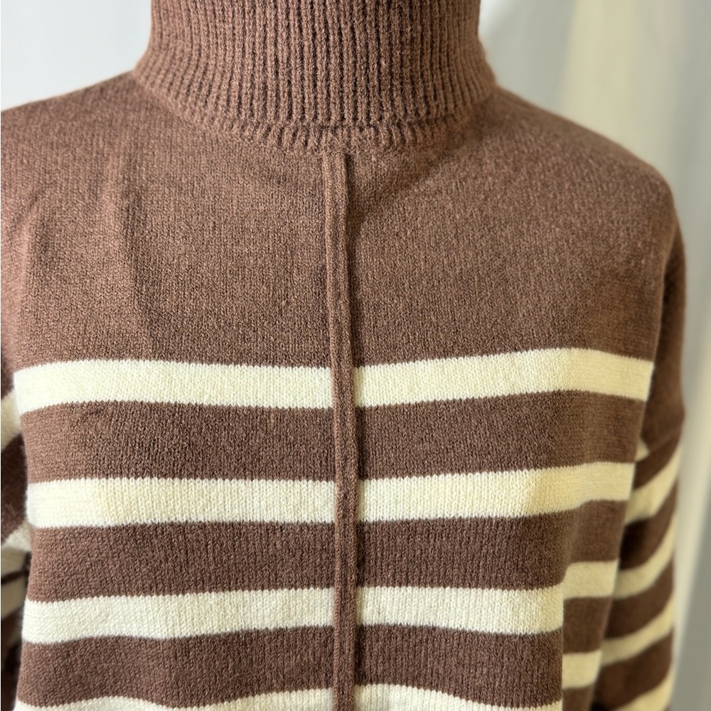 Line & Dot NWT brown super soft turtleneck sweater size small Revolve - Picture 12 of 13